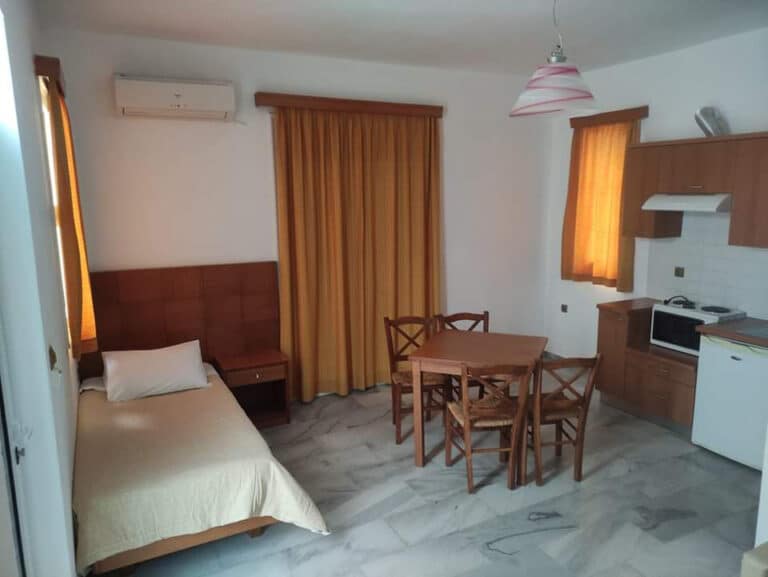 One-Bedroom-Apartment-02