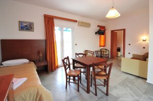 1-Bedroom Apartment 4-1980